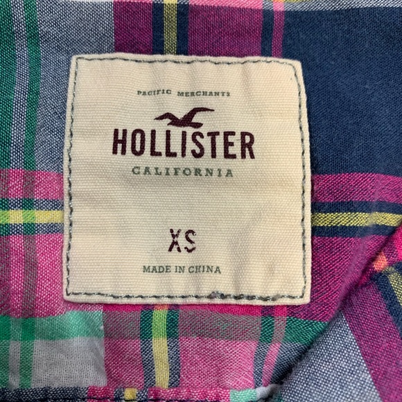 Hollister xs plaid collared button down shirt - Picture 3 of 5